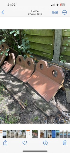Terracotta roof tiles and 3 - terracotta,