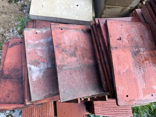 225 reclaimed red clay roof - 225+,